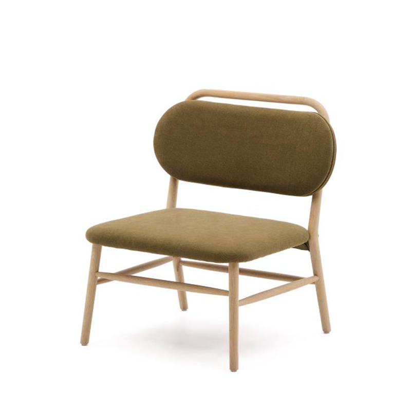 Butaca Helda de chenilla verde y madera maciza de roble